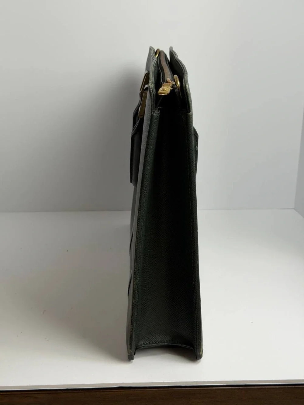 Louis Vuitton Porte-Documents Green Taiga Leather Business Bag